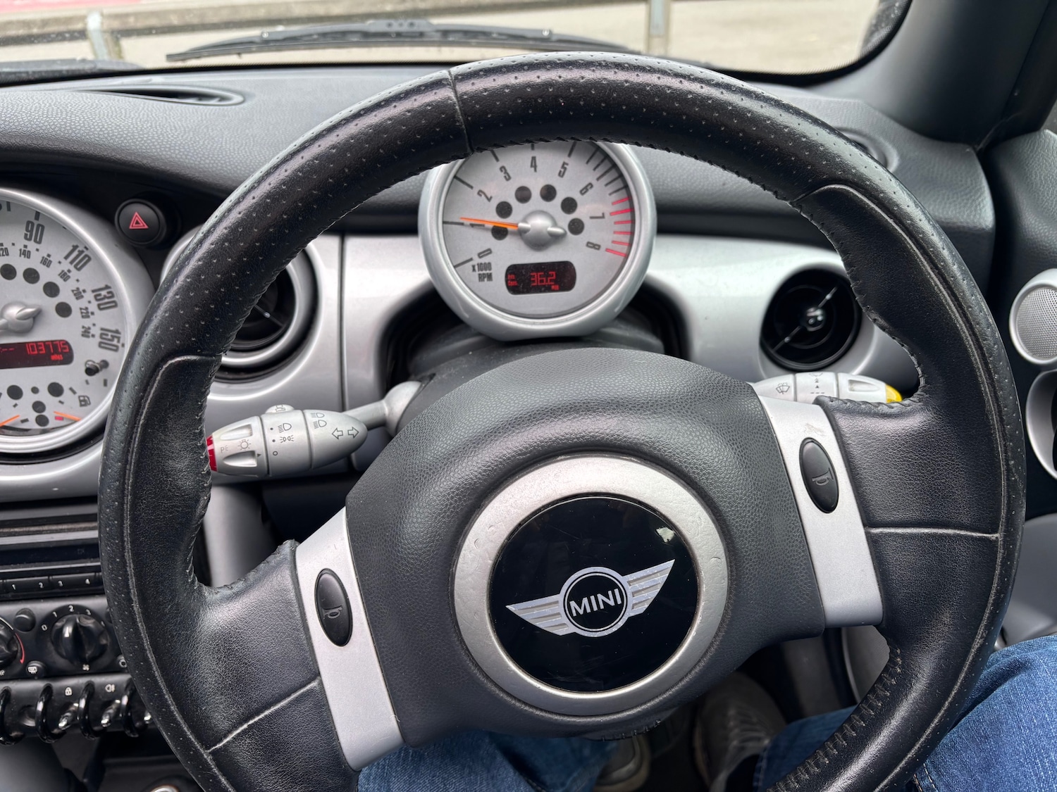 Used MINI Convertible 2005 for sale - 77984154: Photo 11