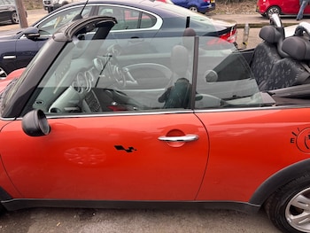 Used MINI Convertible 2005 for sale - 77984154: Photo
