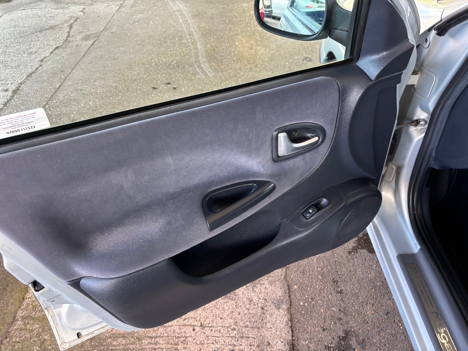 Renault Megane 2002 (02) - 1.6 16V Expression 5dr - Image 12