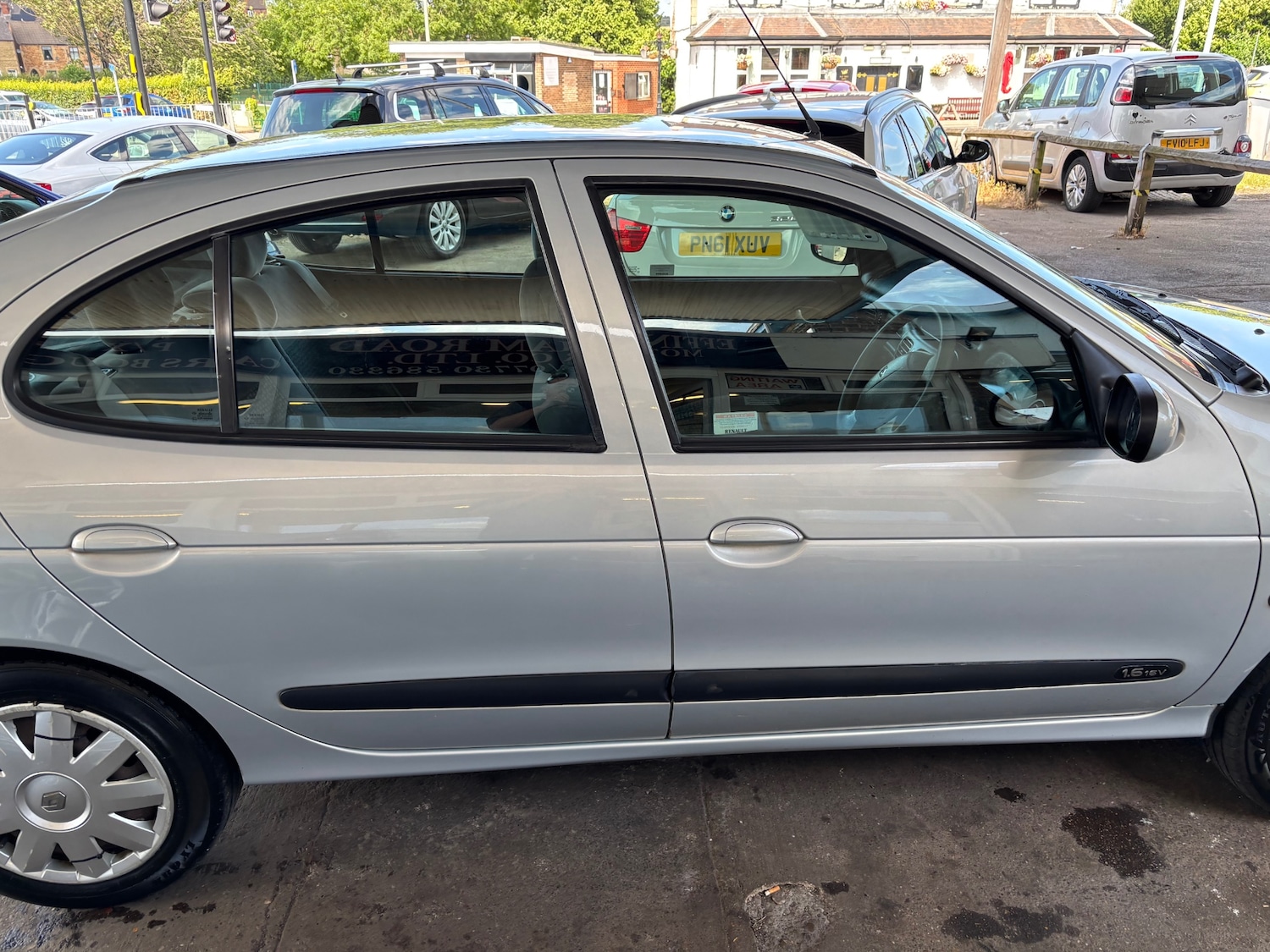 Renault Megane 2002 (02) - 1.6 16V Expression 5dr - Image 8