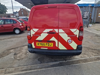 Used Peugeot Partner 2015 for sale - 79272019: Photo