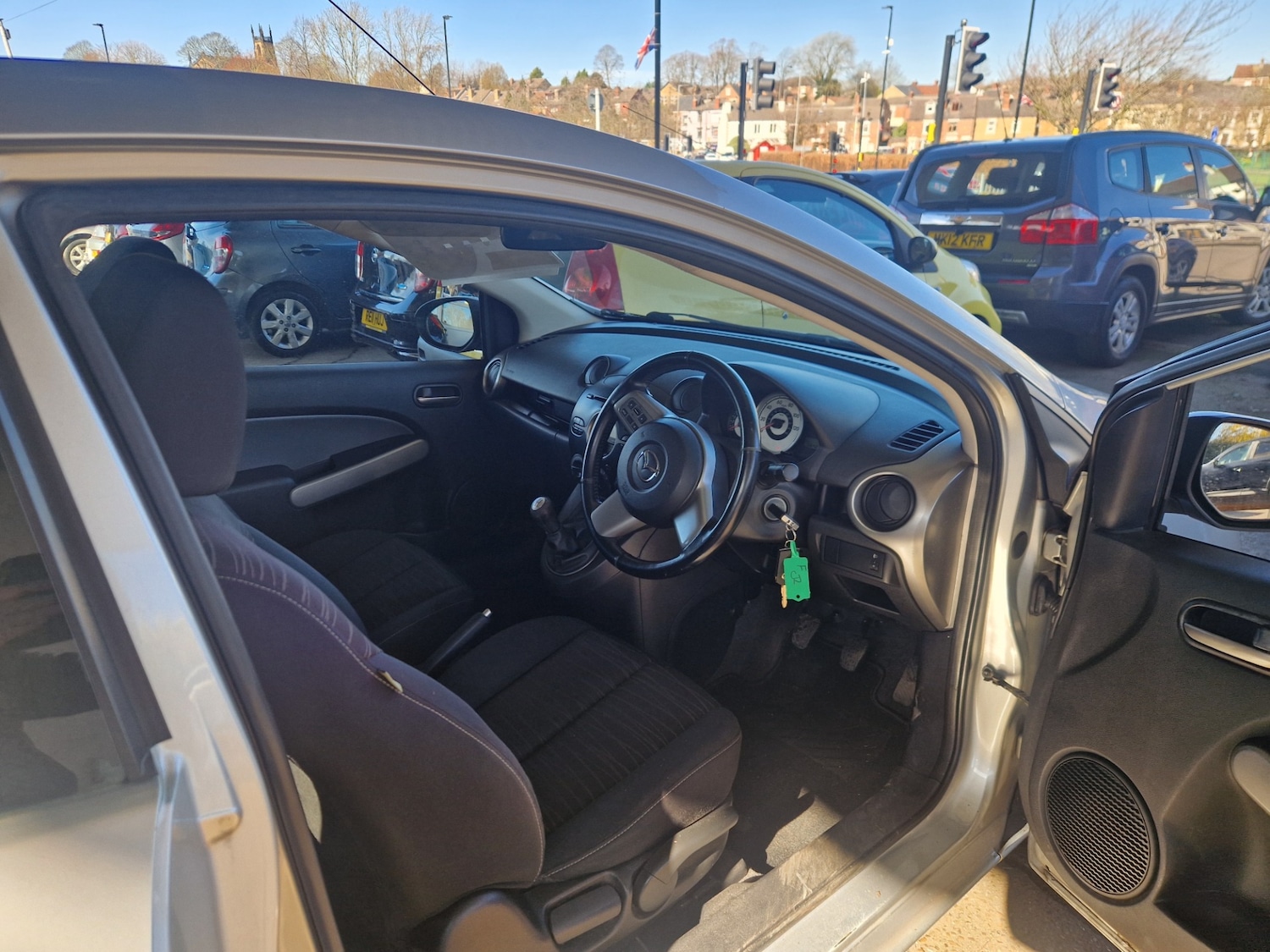 Used Mazda Mazda2 2009 for sale - 77917217: Photo 5