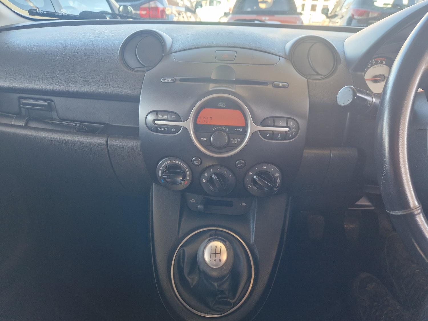 Used Mazda Mazda2 2009 for sale - 77917217: Photo 7