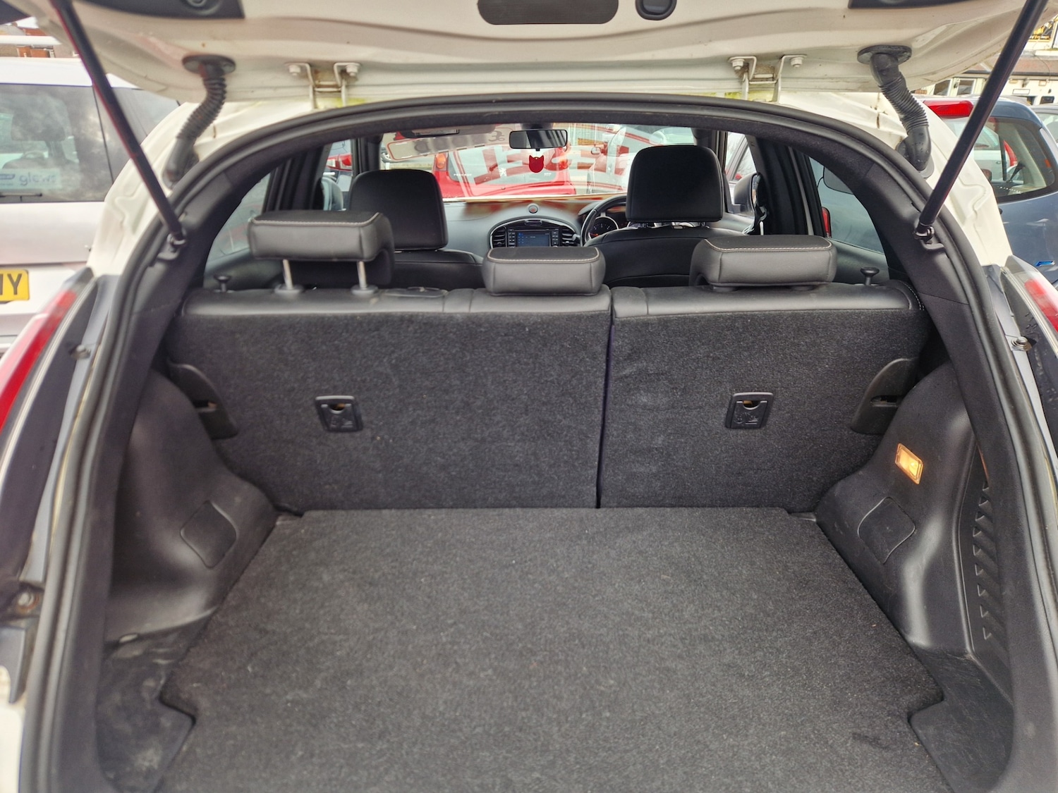 Used Nissan Juke 2014 for sale - 77984543: Photo 15