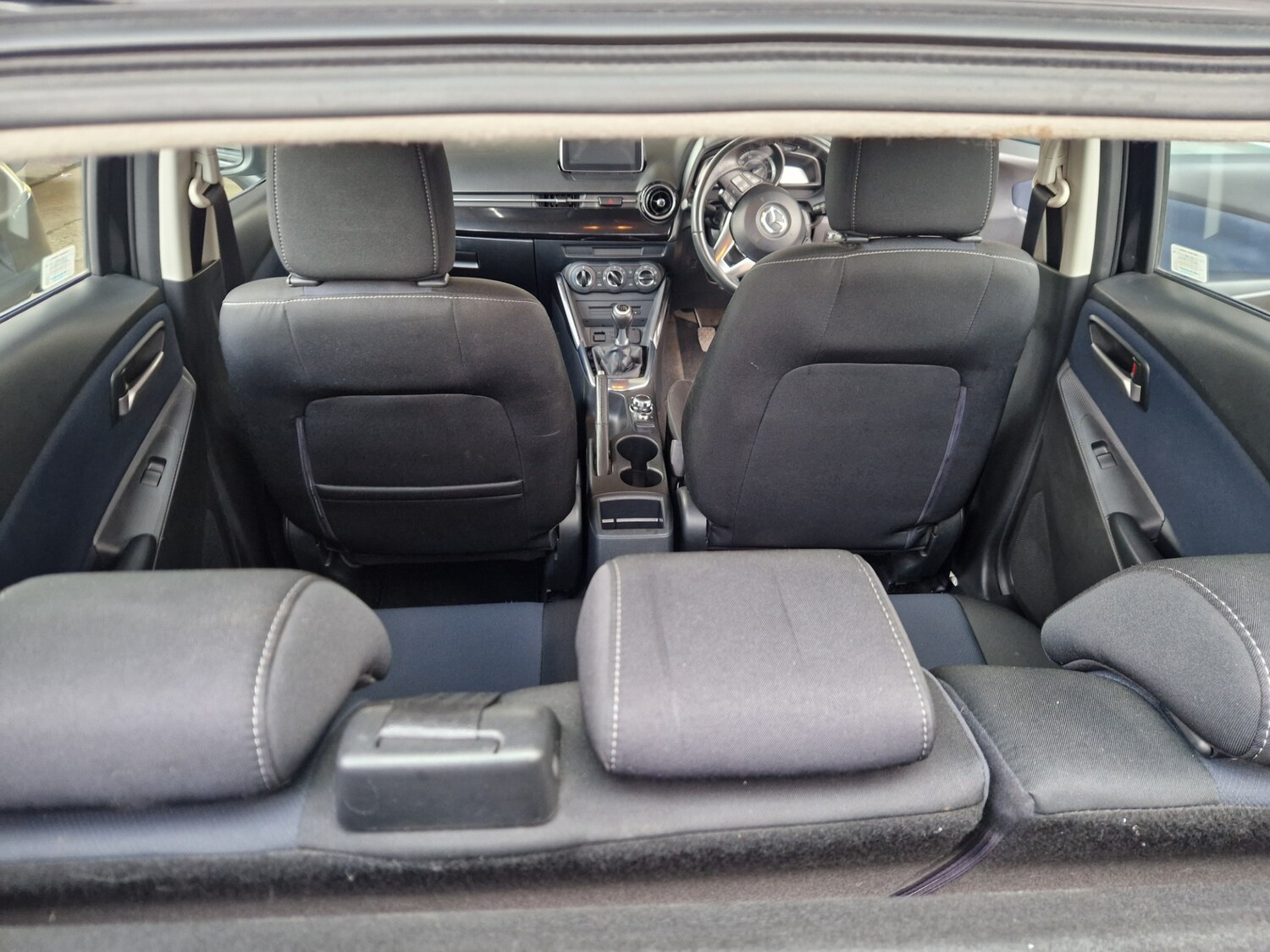 Used Mazda Mazda2 2015 for sale - 77818496: Photo 12