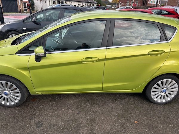 Used Ford Fiesta 2009 for sale - 76320453: Photo 5