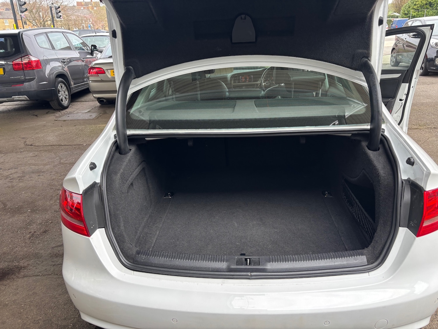 Used Audi A4 2012 for sale - 77984142: Photo 10