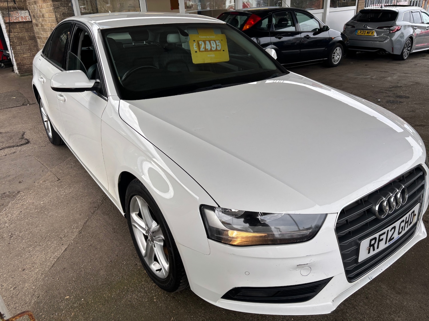 Used Audi A4 2012 for sale - 77984142: Photo 2
