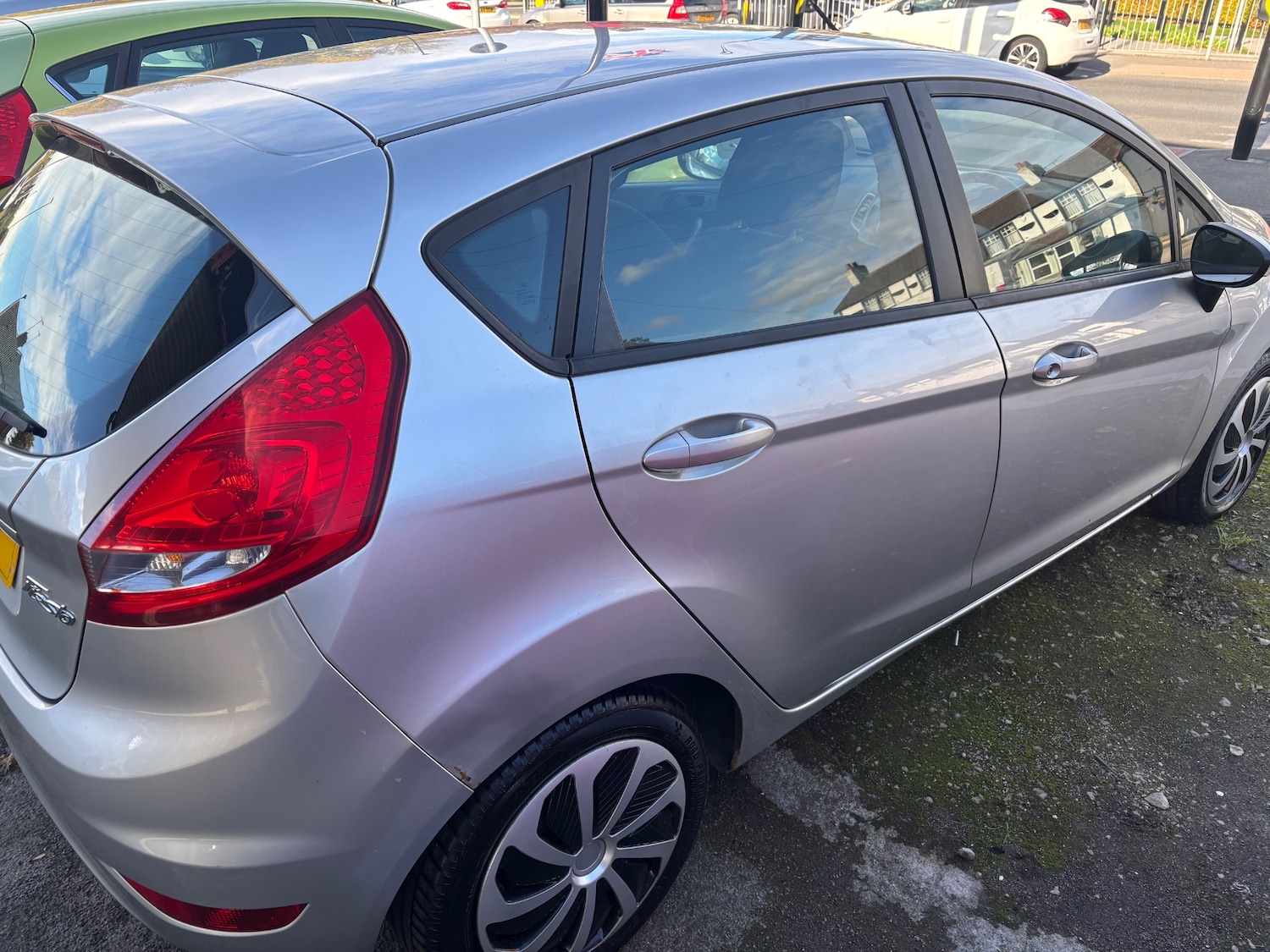 Used Ford Fiesta 2011 for sale - 76364875: Photo 10