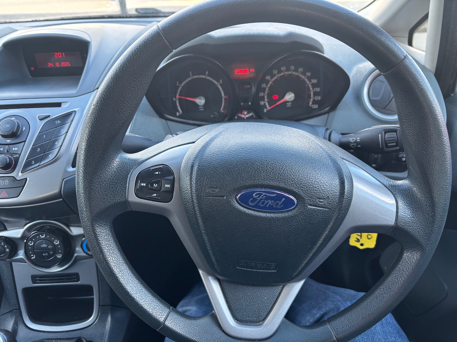 Used Ford Fiesta 2011 for sale - 76364875: Photo 16