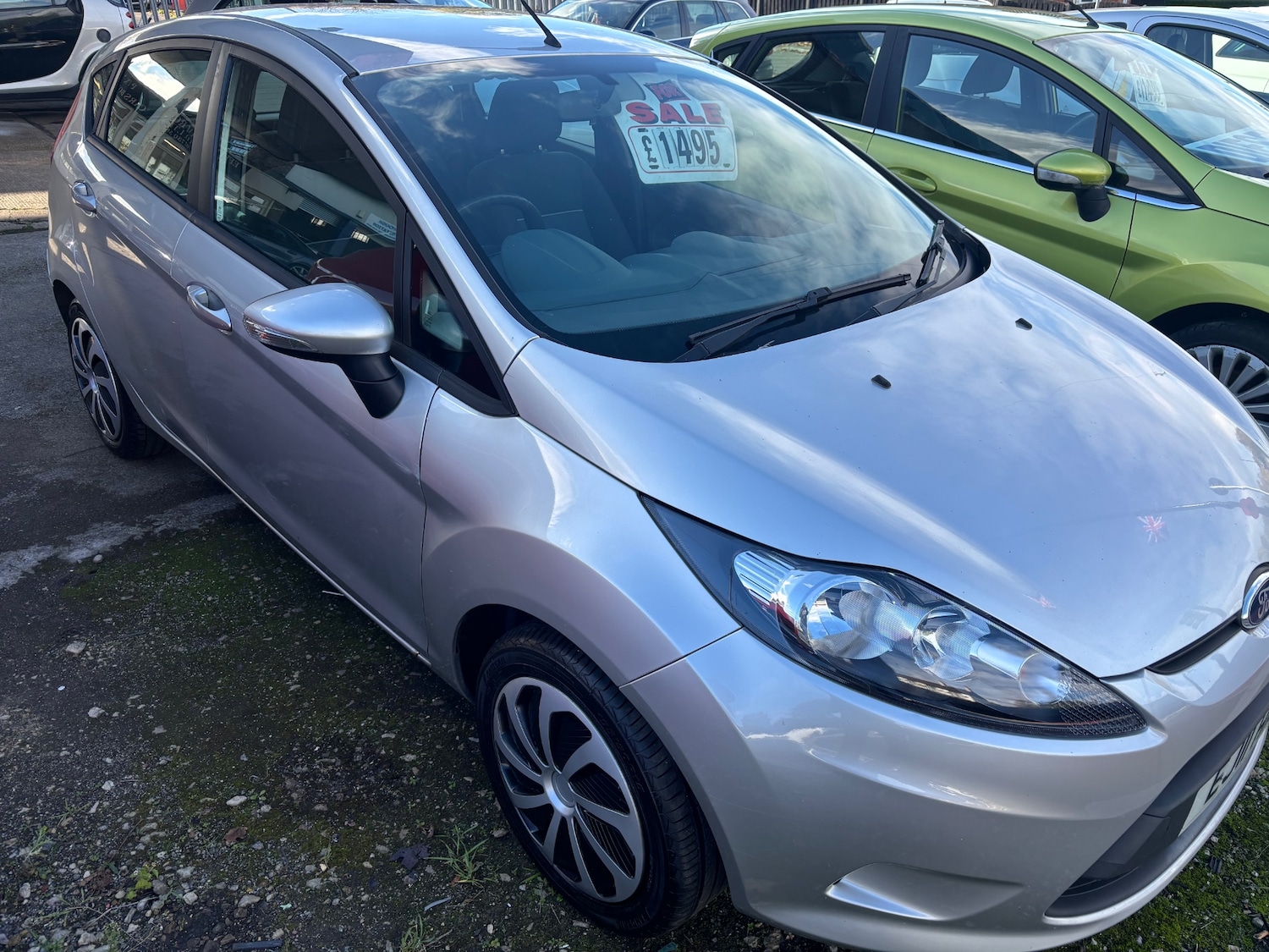 Used Ford Fiesta 2011 for sale - 76364875: Photo 2