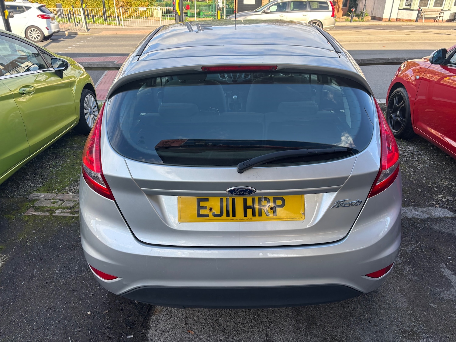 Used Ford Fiesta 2011 for sale - 76364875: Photo 8