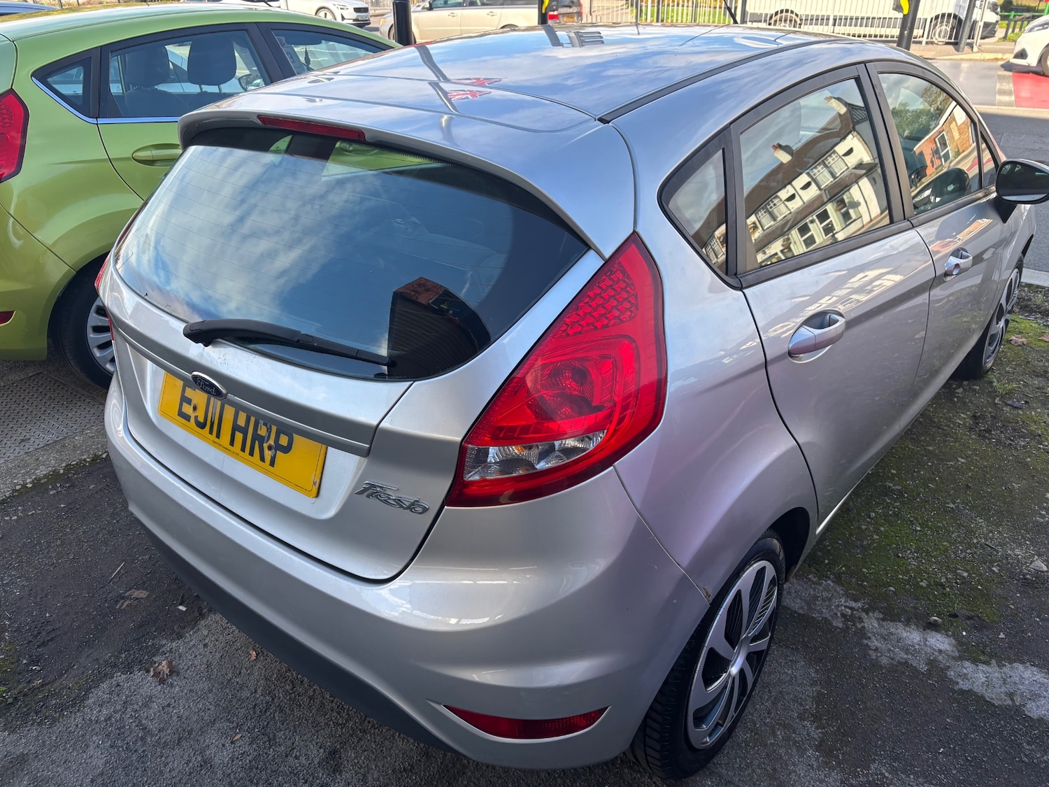 Used Ford Fiesta 2011 for sale - 76364875: Photo 9