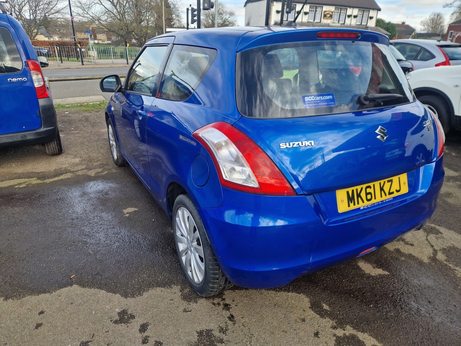 Used Suzuki Swift 2011 for sale - 77675426: Photo 4