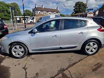 Used Renault Megane 2010 for sale - 79854717: Photo
