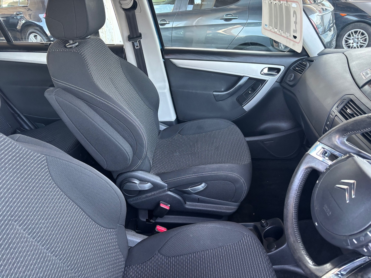 Used Citroen Grand C4 Picasso 2010 for sale - 78163555: Photo 12