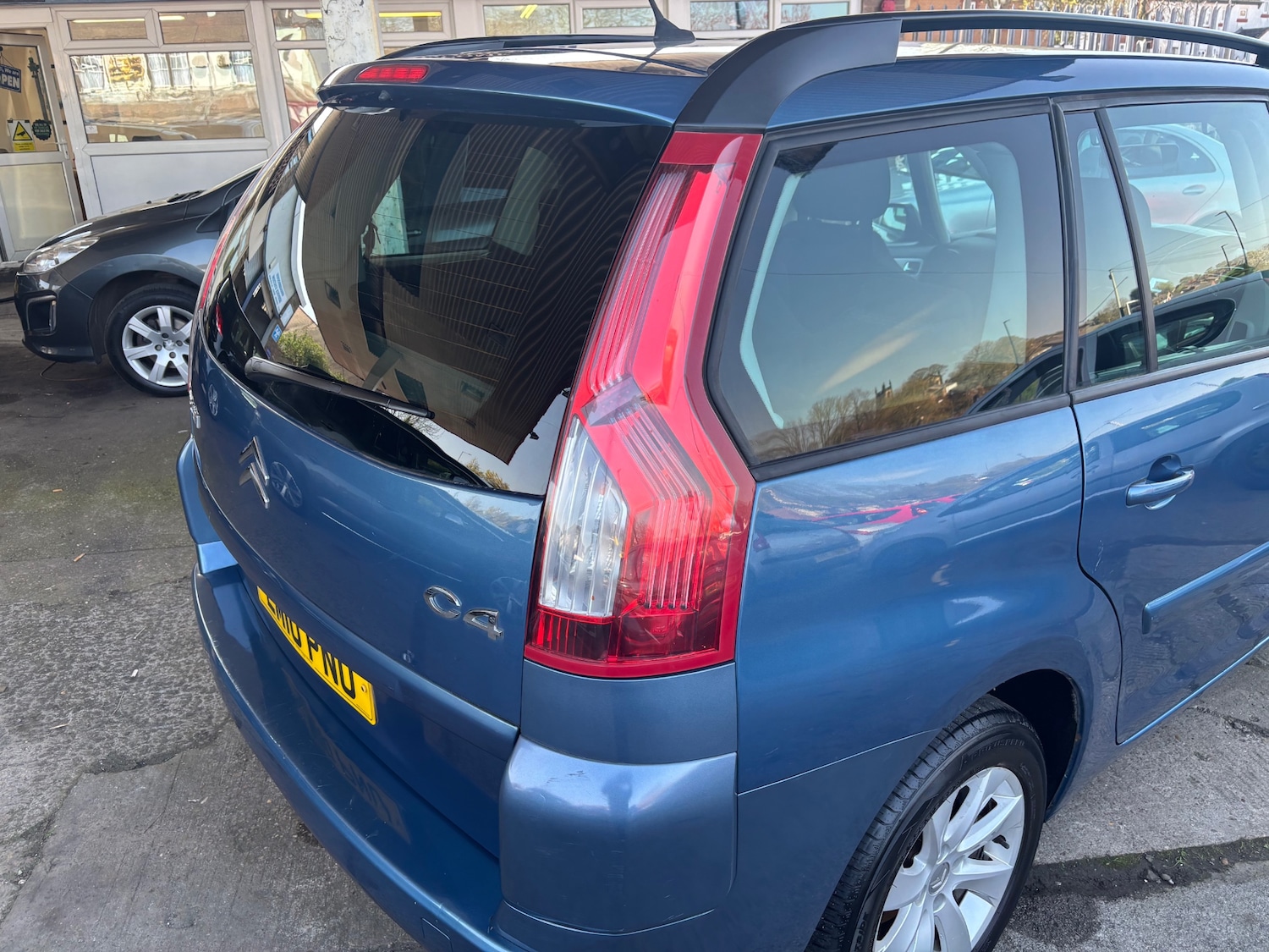 Used Citroen Grand C4 Picasso 2010 for sale - 78163555: Photo 6