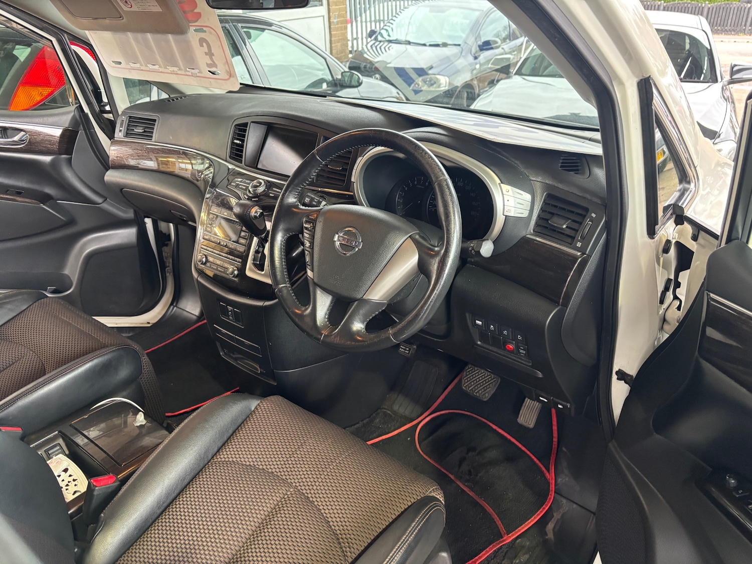 Used Nissan Elgrand 2022 for sale - 78092932: Photo 13