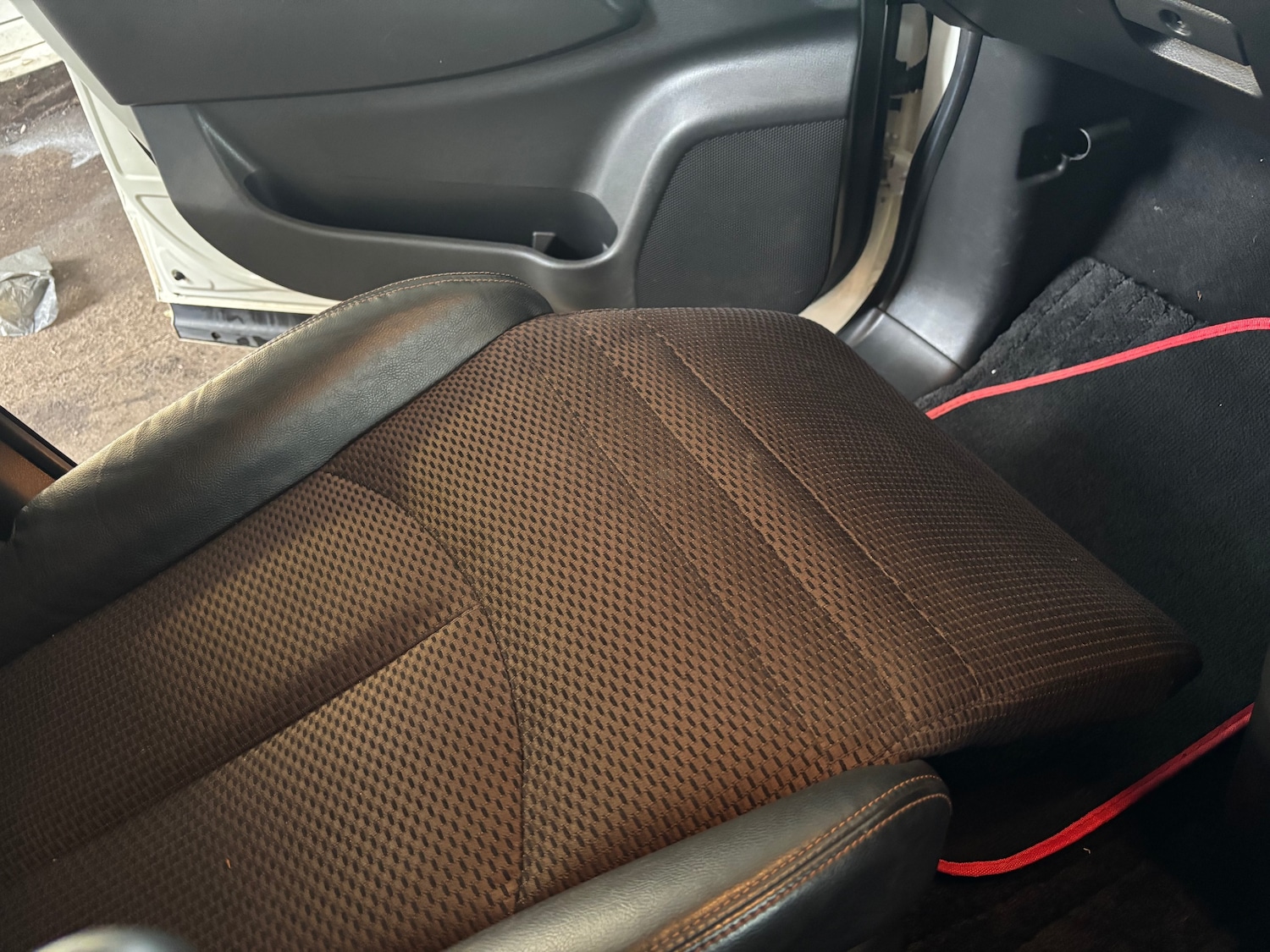 Used Nissan Elgrand 2022 for sale - 78092932: Photo 21