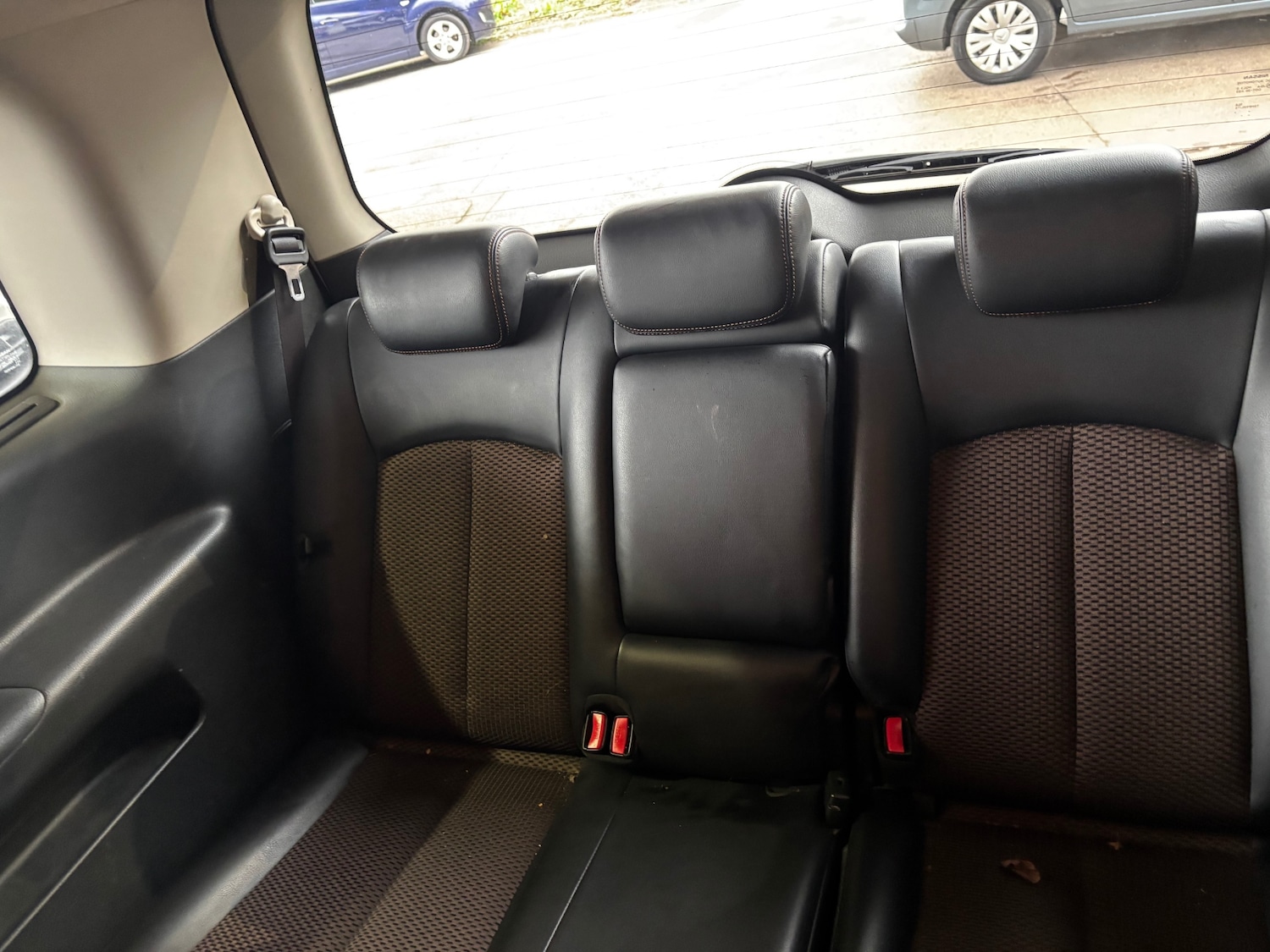 Used Nissan Elgrand 2022 for sale - 78092932: Photo 9