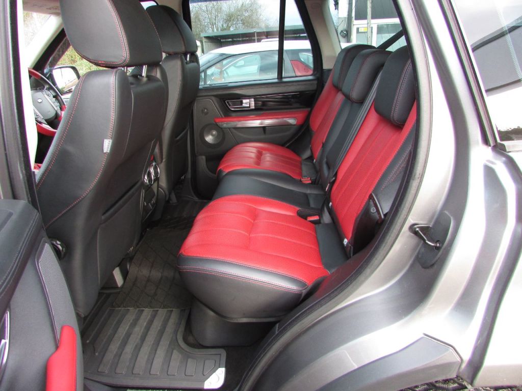 Used Land Rover Range Rover Sport 2010 for sale - 77244491: Photo 11