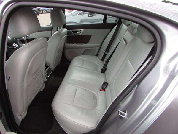 Used Jaguar XF 2013 for sale - 73088071: Photo 11