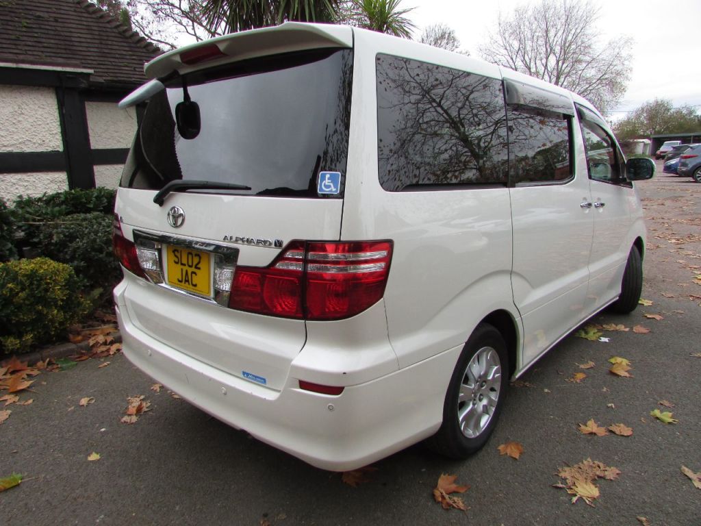 Used Toyota Alphard 2006 for sale - 77244490: Photo 2