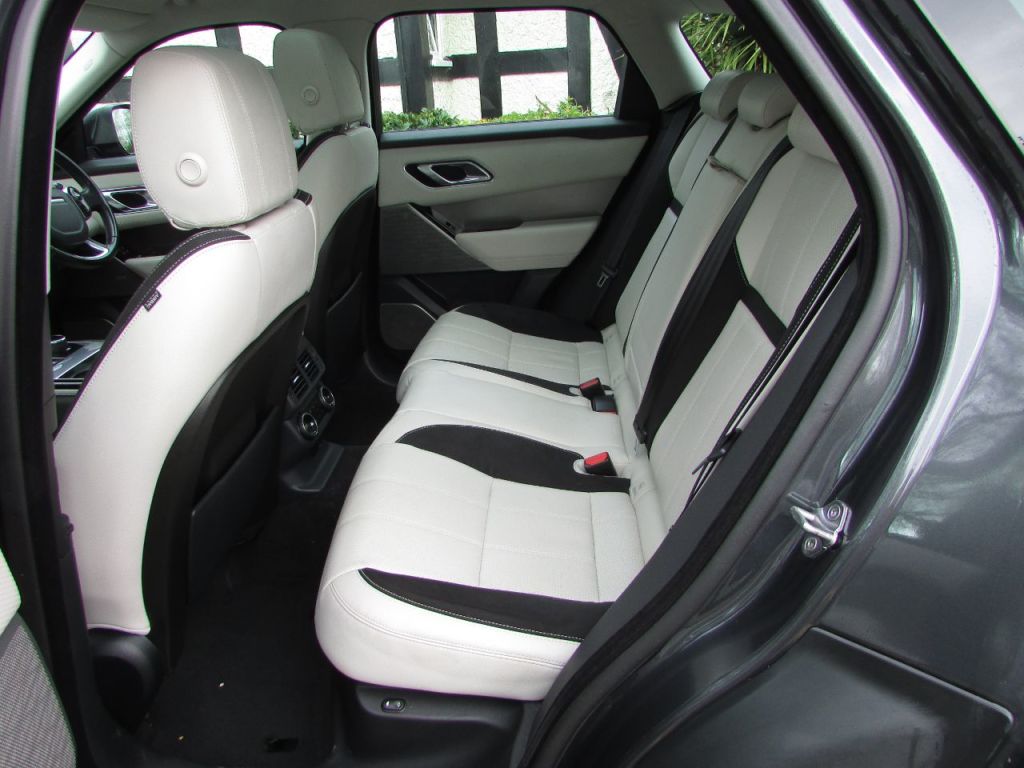 Used Land Rover Range Rover Velar 2018 for sale - 78134047: Photo 11