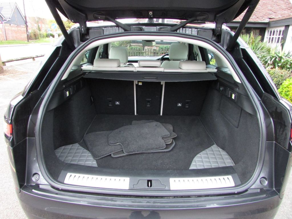 Used Land Rover Range Rover Velar 2018 for sale - 78134047: Photo 13