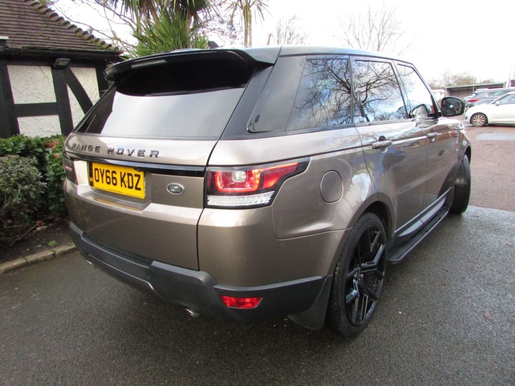 Used Land Rover Range Rover Sport 2016 for sale - 77236138: Photo 2
