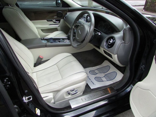 Used Jaguar XJ 2011 for sale - 74404171: Photo 7