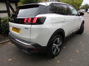 Used Peugeot 3008 2017 for sale - 76279313: Photo