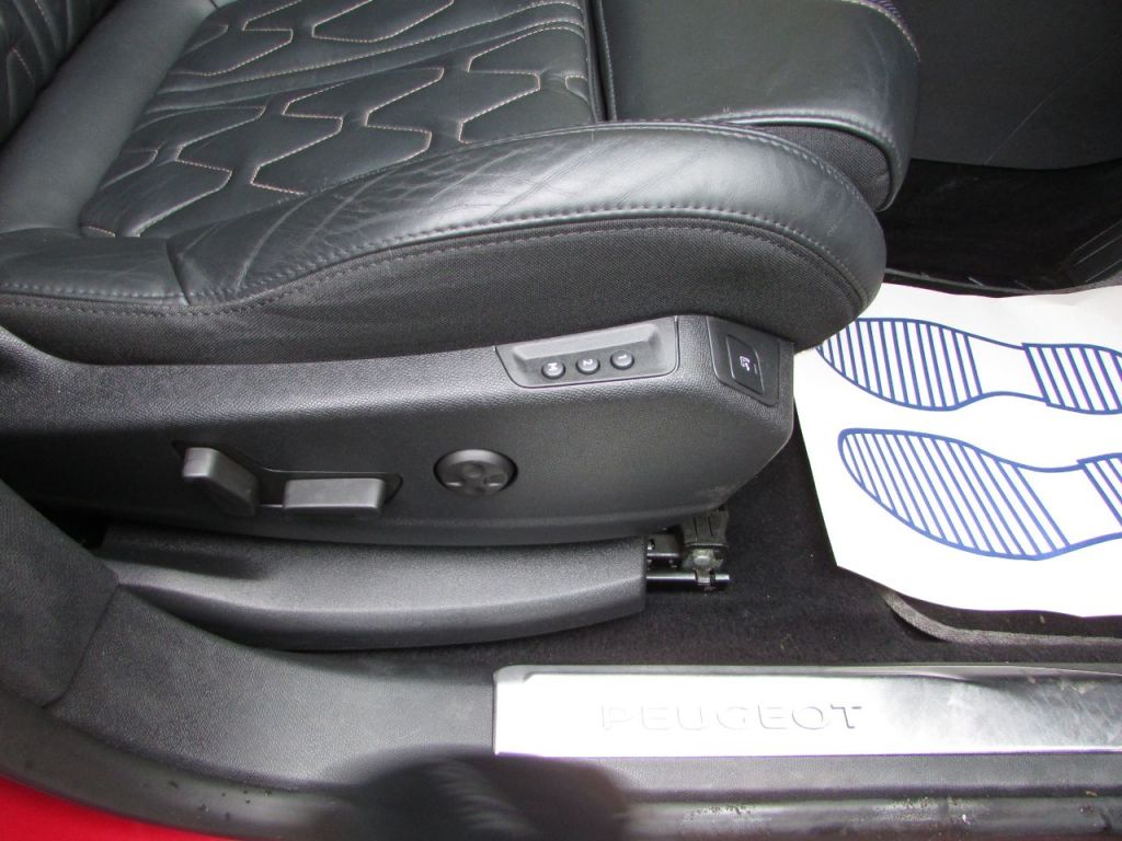 Used Peugeot 3008 2017 for sale - 76526989: Photo 8