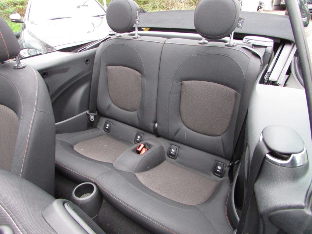 Used MINI Convertible 2019 for sale - 78123889: Photo 11