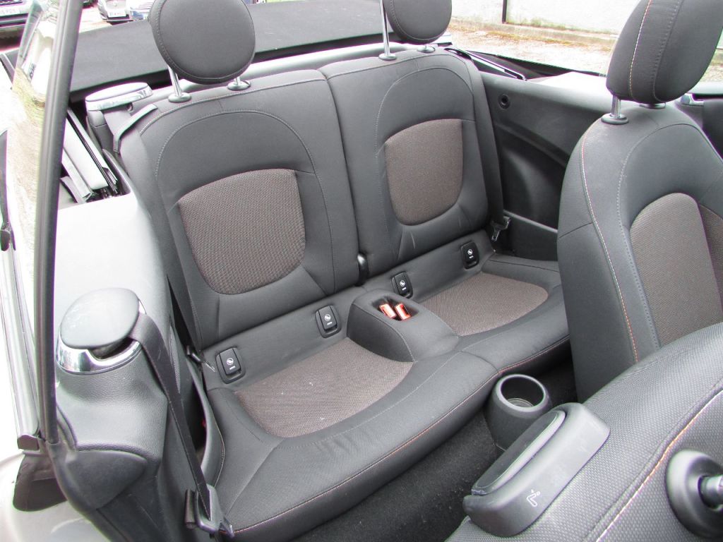 Used MINI Convertible 2019 for sale - 78123889: Photo 12