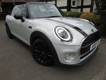 Used MINI Convertible 2019 for sale - 78123889: Photo