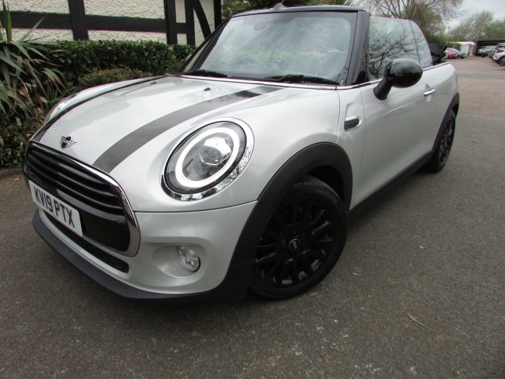 Used MINI Convertible 2019 for sale - 78123889: Photo 3