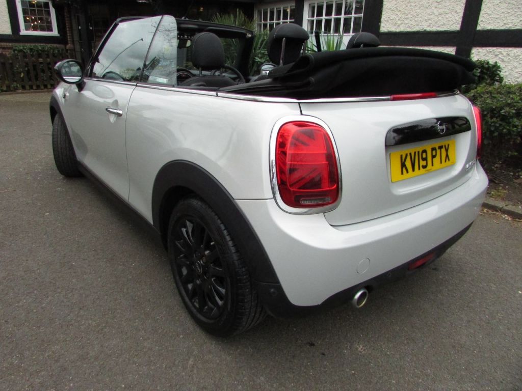 Used MINI Convertible 2019 for sale - 78123889: Photo 4