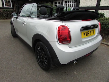 Used MINI Convertible 2019 for sale - 78123889: Photo