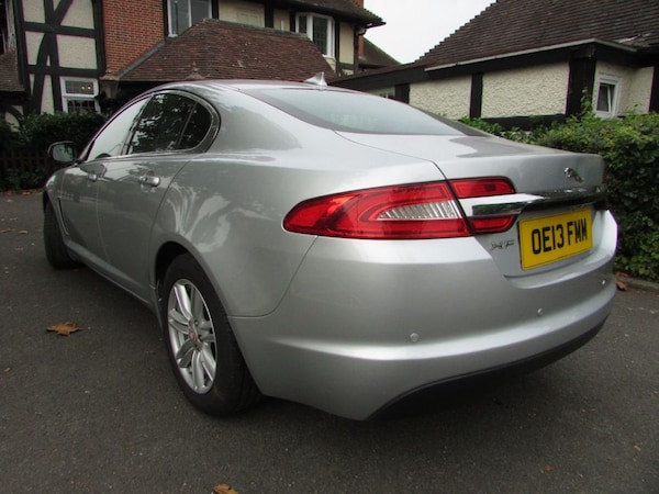 Used Jaguar XF 2013 for sale - 68471880: Photo 2