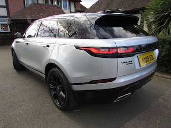 Used Land Rover Range Rover Velar 2019 for sale - 77845103: Photo