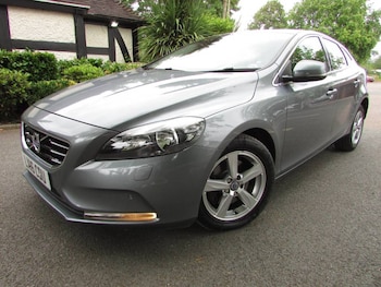 Used Volvo V40 2016 for sale - 79045939: Photo