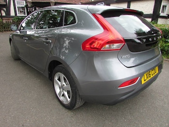 Used Volvo V40 2016 for sale - 79045939: Photo