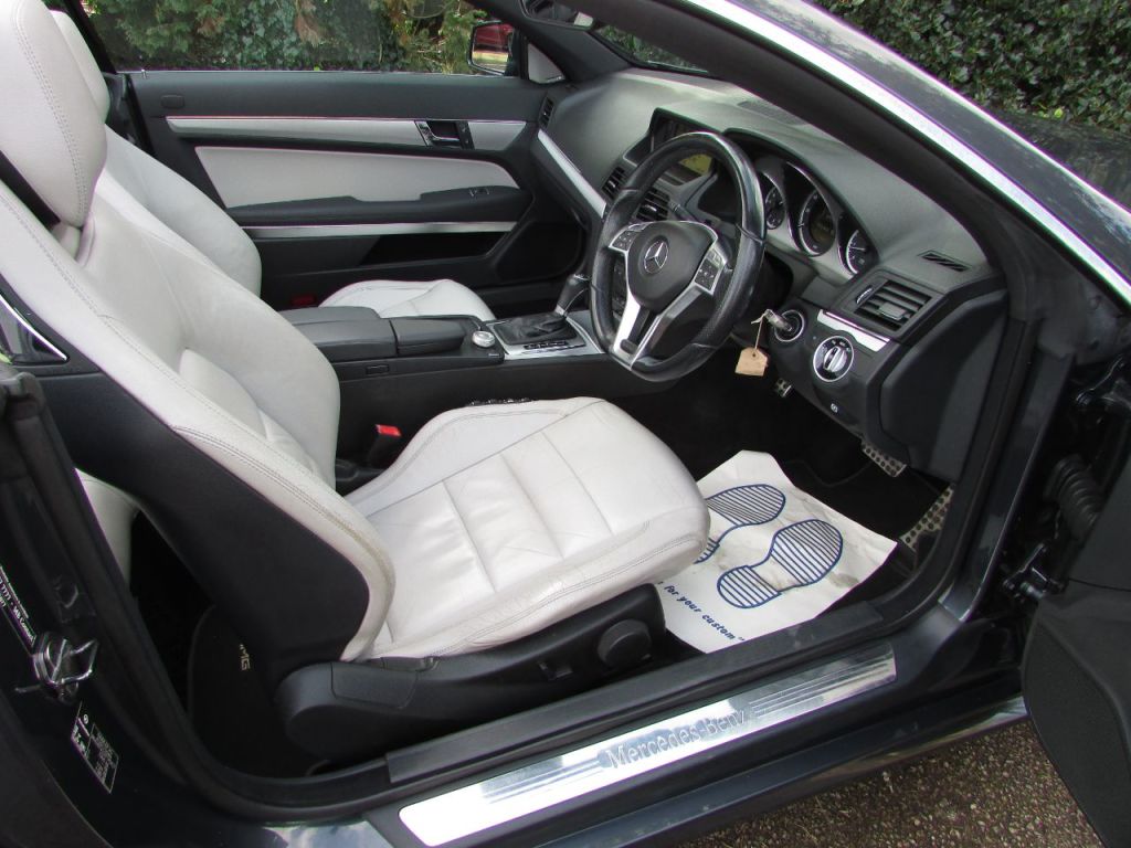 Used Mercedes-Benz E Class 2011 for sale - 77654168: Photo 7