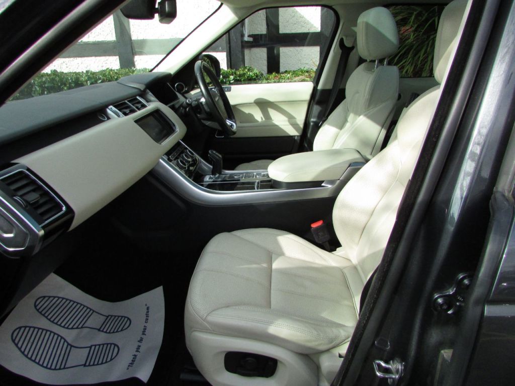 Used Land Rover Range Rover Sport 2016 for sale - 78134048: Photo 11