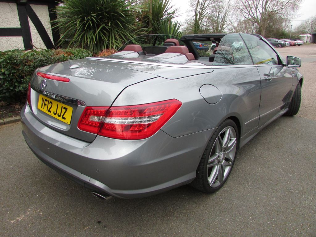Used Mercedes-Benz E Class 2012 for sale - 77733543: Photo 2