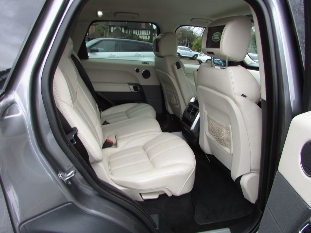 Used Land Rover Range Rover Sport 2015 for sale - 76546072: Photo 13