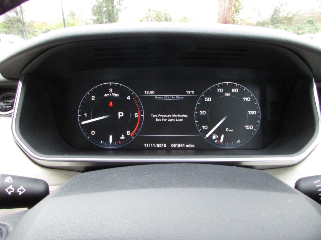 Used Land Rover Range Rover Sport 2015 for sale - 76546072: Photo 17