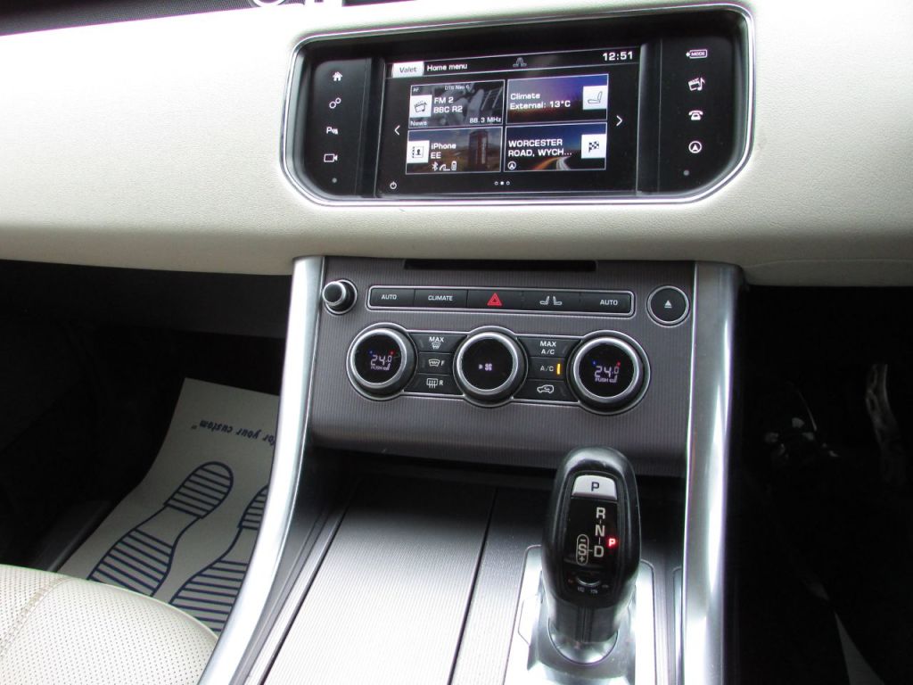 Used Land Rover Range Rover Sport 2015 for sale - 76546072: Photo 8