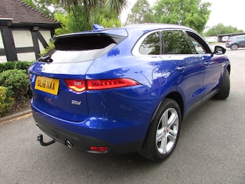 Used Jaguar F-Pace 2018 for sale - 75427202: Photo